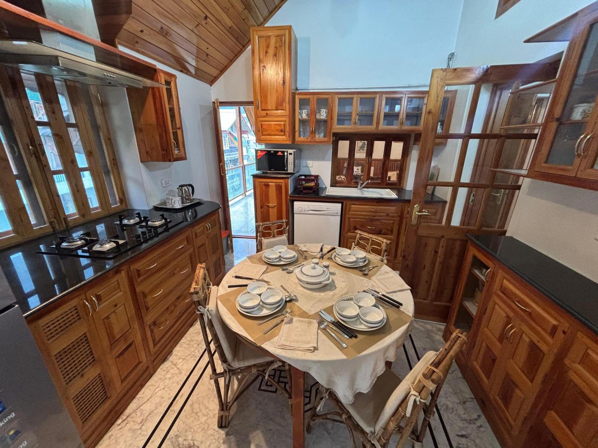 Silverstone Mansions Apartment Manali (Himachal Pradesh)