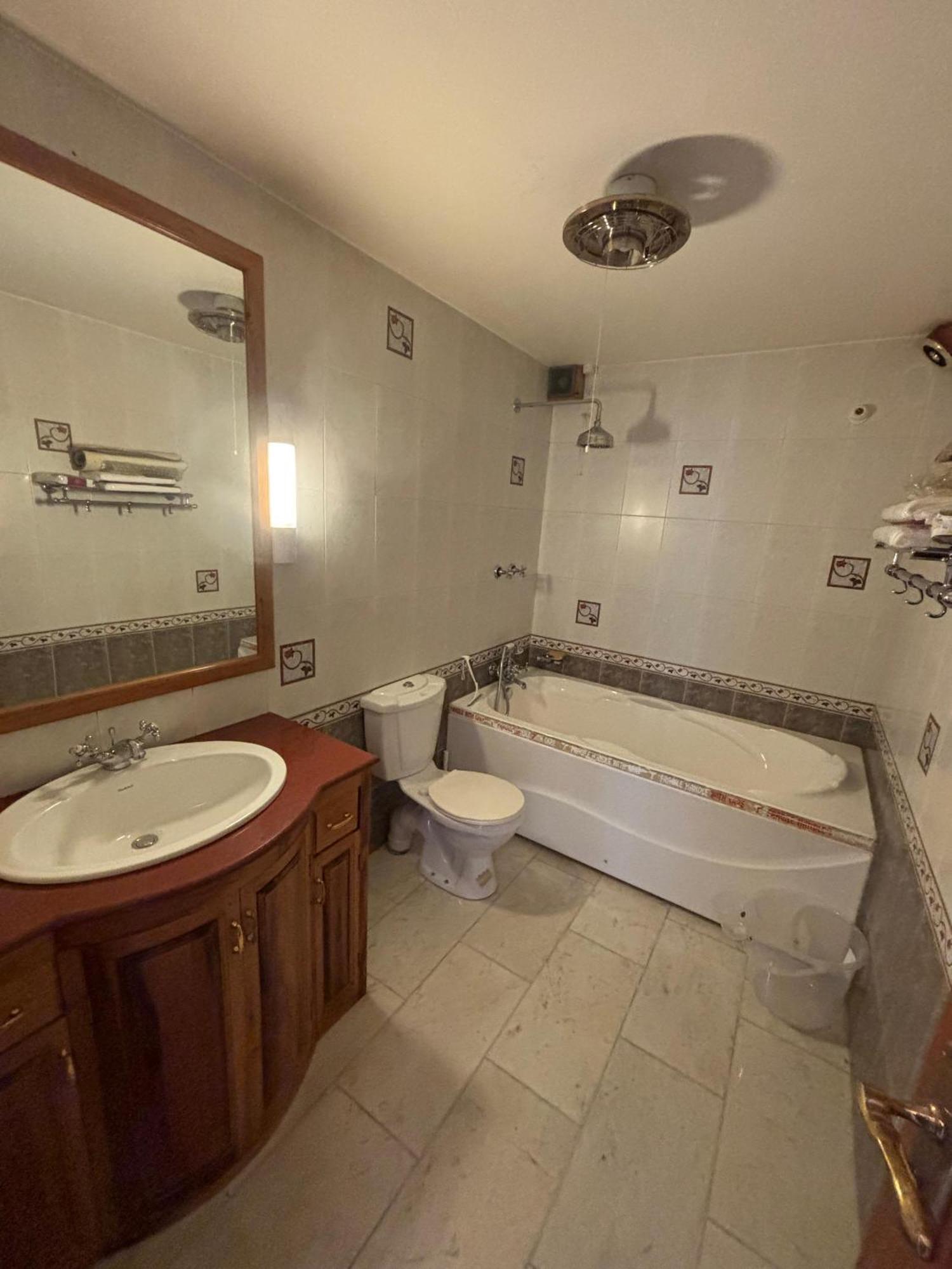 Silverstone Mansions Apartment Manali (Himachal Pradesh)